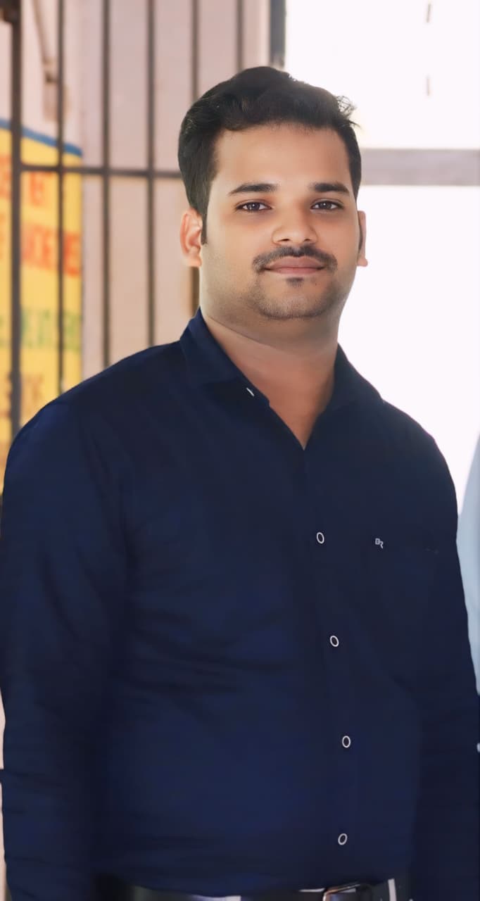 Lecturer Amit Bharati